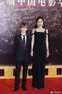 带你吃瓜颁奖视频,年度颁奖视频精彩回顾