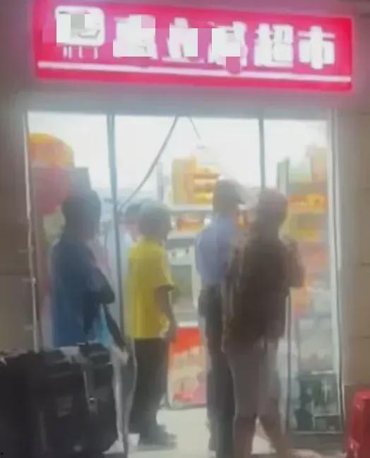 浙江杭州超市老板娘吃瓜原视频,揭秘日常生活中的小确幸