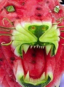 兔子姐姐吃酸角瓜视频,酸甜可口，回味无穷