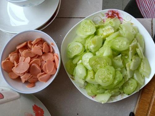 黄瓜结了死瓜可以吃吗视频,揭秘能否安全食用