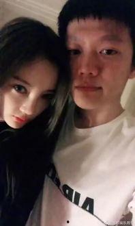 自拍吃瓜视频自拍,自拍吃瓜视频，解锁夏日趣味新姿势