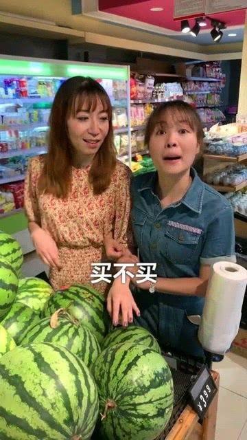 四个闺蜜吃瓜视频,四段视频背后的惊人真相