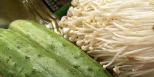 配吃瓜的视频,跟随视频一起品尝夏日清凉