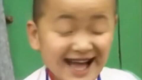 牛顿小老弟吃瓜视频