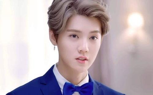 鹿晗穿越火线吃瓜视频,吃瓜现场笑料百出！